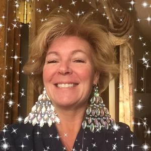 Meet your Posher, Lia